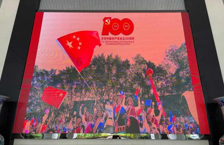 男子50万现金被抢!报警后为啥却让自己被抓?
