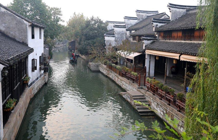 临沂消防救援支队成立四个暗访组开展夜间巡查暗访行动