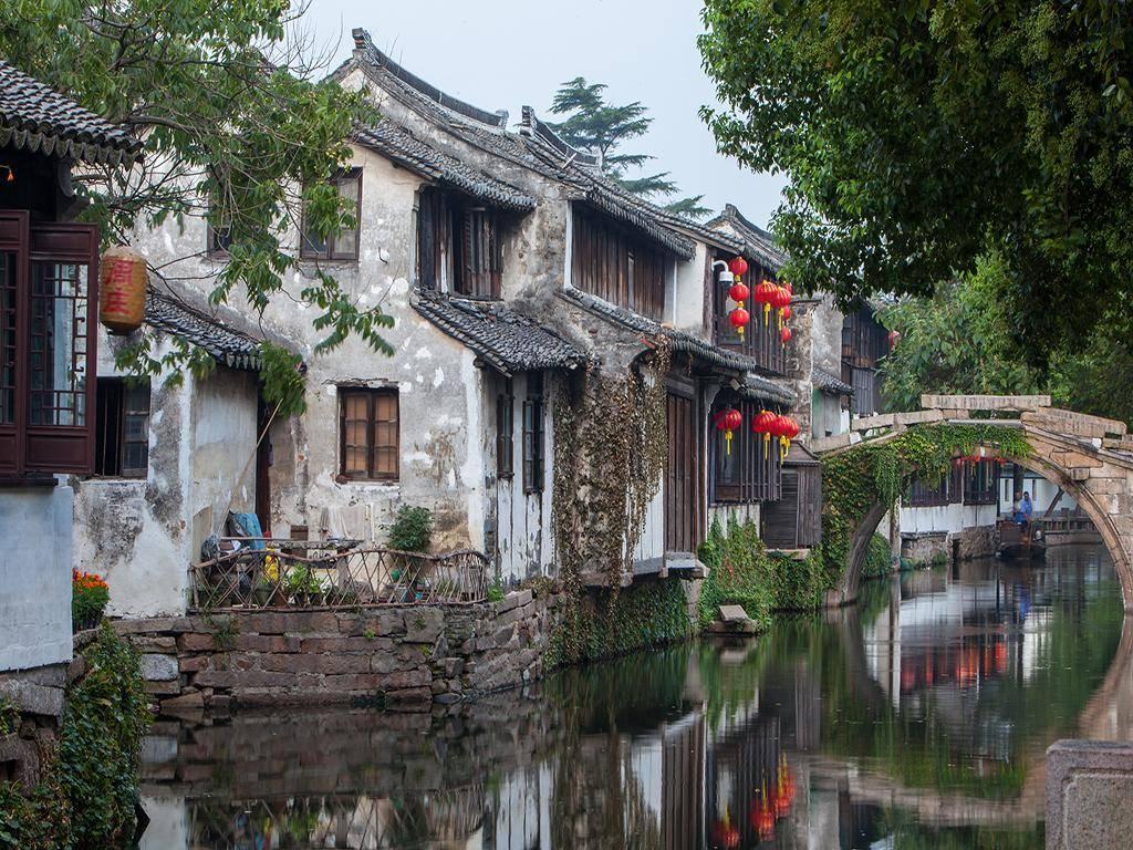南阳市宛城区:军地联合送喜报 光荣之家添荣光